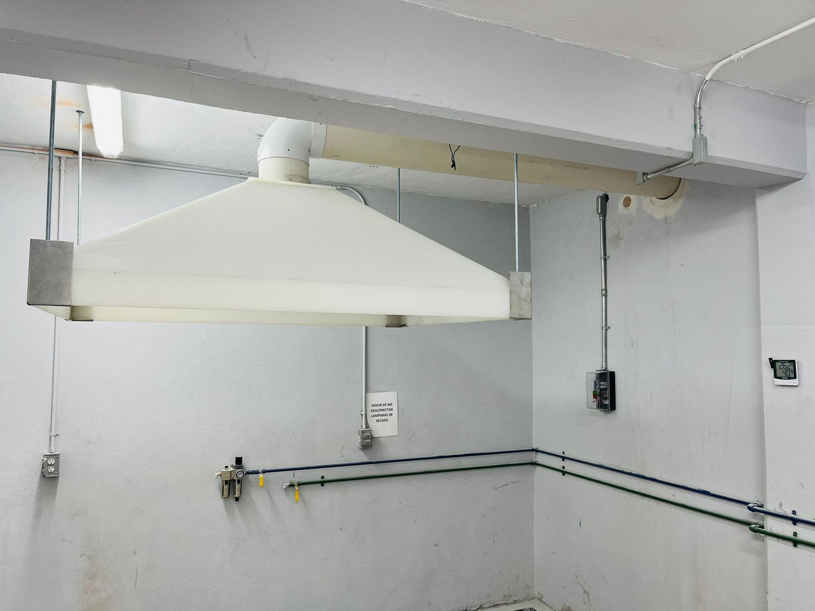 Campana para cámara salina instalada